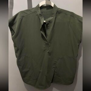 Figs scrubs raefala top size small joggers size medium